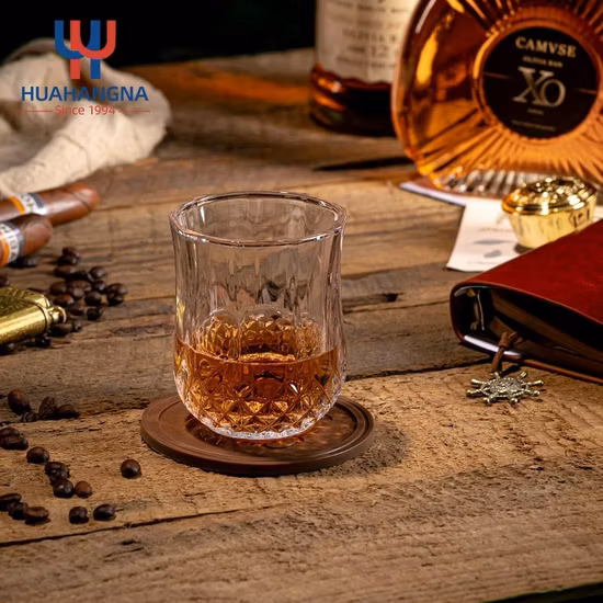 Amazon Hot Sale Whisky Ice Cube Gift Set Popular Bourbon Chilling Rocks com 2 copos de uísque de cristal em caixa de madeira à moda antiga
